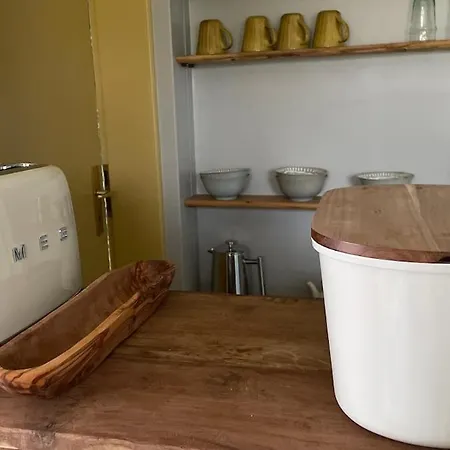 Rosen-holz, Ruhe Und Entspannung Im Dorf * Niederdorla