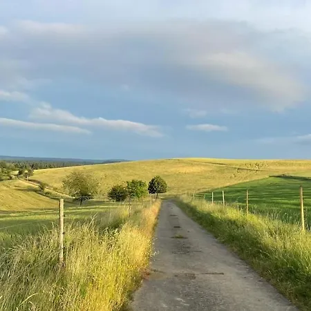 Rosen-holz, Ruhe Und Entspannung Im Dorf * Niederdorla
