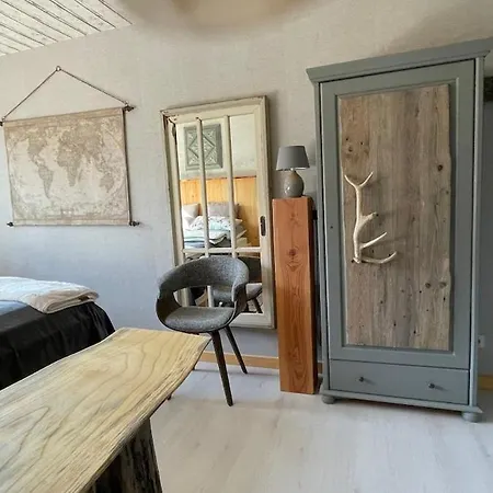 Rosen-holz, Ruhe Und Entspannung Im Dorf Holiday home *