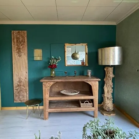 Holiday home Rosen-holz, Ruhe Und Entspannung Im Dorf Niederdorla