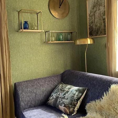 Rosen-holz, Ruhe Und Entspannung Im Dorf * Niederdorla