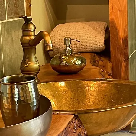 Rosen-holz, Ruhe Und Entspannung Im Dorf *