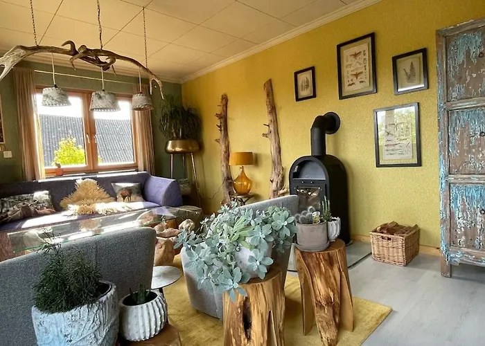 Rosen-holz, Ruhe Und Entspannung Im Dorf *